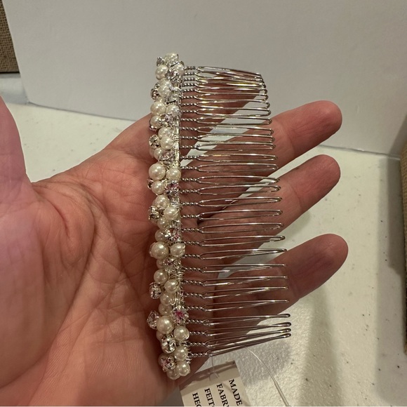 New with Tag Bridal Hair Comb, silver with faux pearls and clear rhinestones - Picture 9 of 11